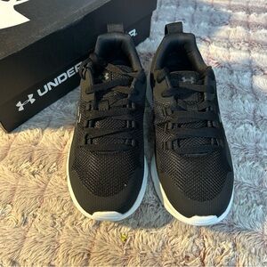 New Under Armour Essential Sneakers Size 8